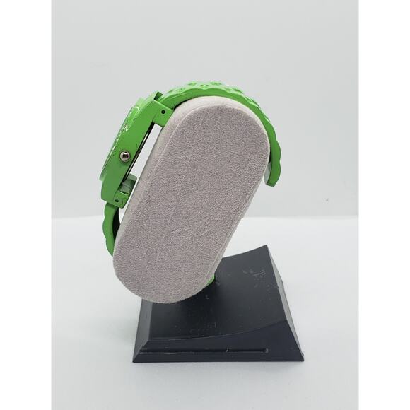 Eikon women\'s watch. Bright green watch with jeweled bevel. Bangle style band main image 5
